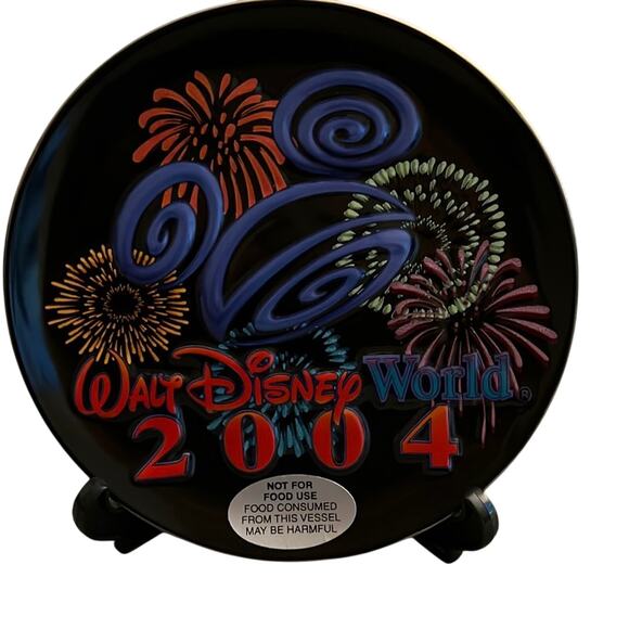 Walt Disney World 2004 Collectors Plate with Stand NIB Collectible - Picture 1 of 6